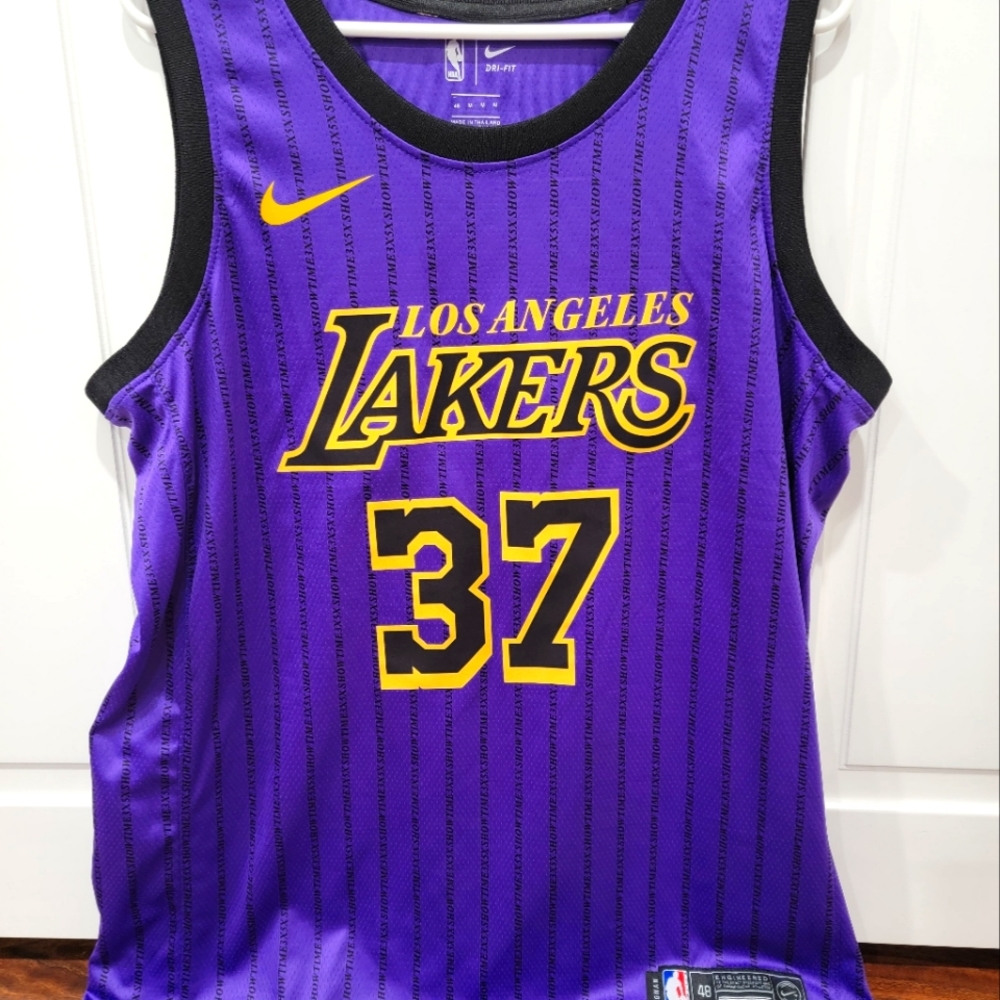 Men's Lakers jersey